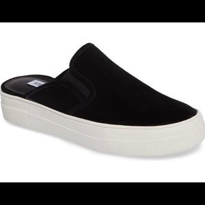 Steve Madden “Glenda” Platform Shoes